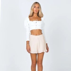 Maise white top